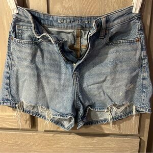 American Eagle Mom Short